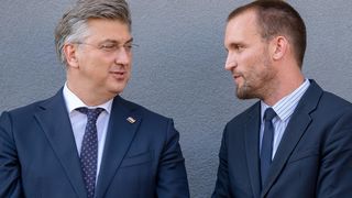 Premijer Plenković sudjelovao na svečanosti primopredaje ključeva POS-ovih stanova Premijer Plenković sudjelovao na svečanosti primopredaje ključeva POS-ovih stanova