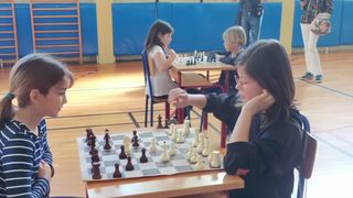 Osnovna škola Krune Krstića bila domaćin prijateljskog međuškolskog turnira u šahu Osnovna škola Krune Krstića bila domaćin prijateljskog međuškolskog turnira u šahu