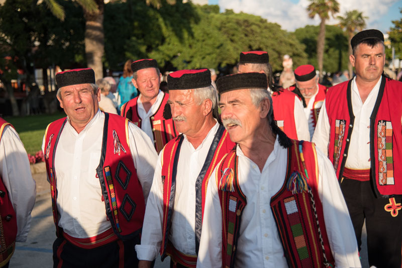 11. Gastol stol na biogradskoj rivi. Foto: Vinko Pešić 11. Gastol stol na biogradskoj rivi. Foto: Vinko Pešić