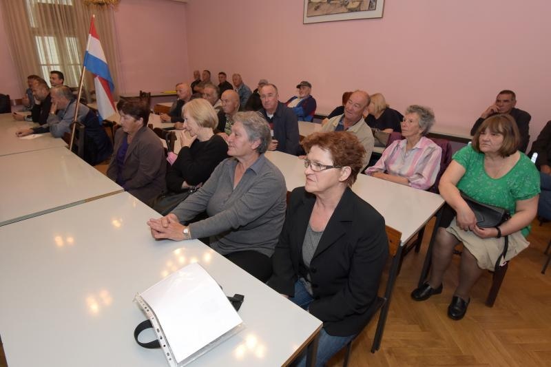 Radnici tvrtki koje već mjesecima ne isplaćuju plaće traže bolju pravnu zaštitu radnika, Photo: Dino Stanin/PIXSELL Radnici tvrtki koje već mjesecima ne isplaćuju plaće traže bolju pravnu zaštitu radnika, Photo: Dino Stanin/PIXSELL