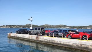 Šibenik: Sportski automobili u sklopu projekta “Pink Wing” zaposjeli gradsku rivu