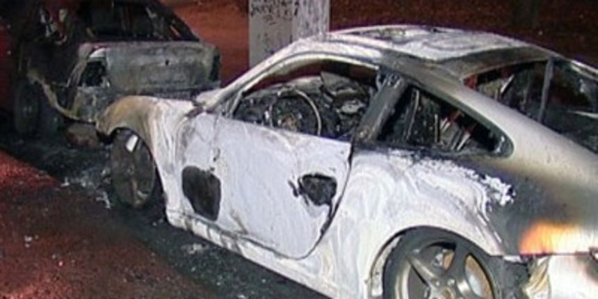 zapaljen auto (foto: Tportal.hr)