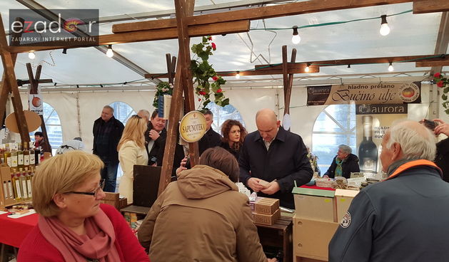 12. manifestacija Naši mali gušti na Trgu pet bunara