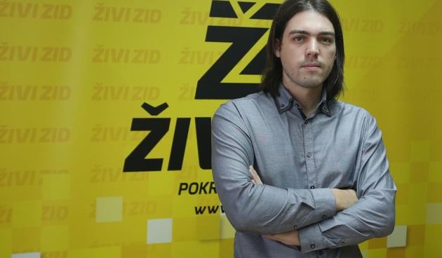 Konferencija za medije Udruge Zivi zid na kojoj su govorili o potrebi donosenja zakona kojim bi se ukinulo financiranje politickih stranaka iz drzavnog proracuna i smanjile place saborskim zastupnicima. Na konferenciji su govorili Ivan Vilibor Sincic, Dan