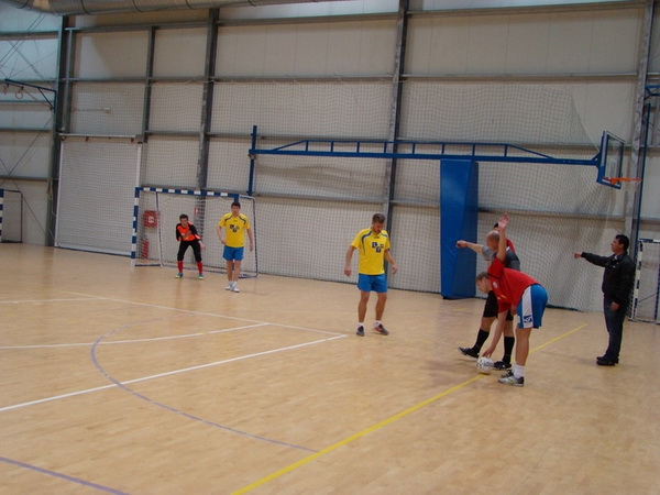 Image 841831 (auto) Image 841831 (auto)