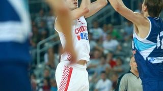 Arena Zagreb, Zagreb – Pripremni turnir za EuroBasket 2015., Hrvatska – BiH. Photo: Igor Kralj i Marko Lukunic/PIXSELL Arena Zagreb, Zagreb – Pripremni turnir za EuroBasket 2015., Hrvatska – BiH. Photo: Igor Kralj i Marko Lukunic/PIXSELL
