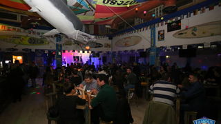 Friday Night Live: Jet Set Band @ Famous Beach Bar & Grill. Foto: Ivan Brčić Friday Night Live: Jet Set Band @ Famous Beach Bar & Grill. Foto: Ivan Brčić