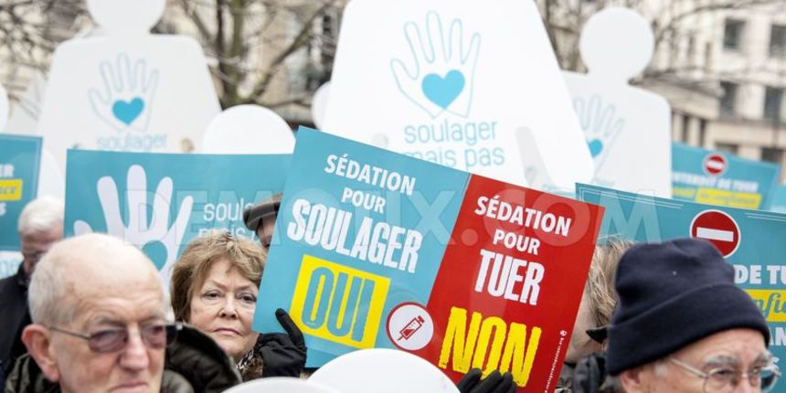 U Parizu tisuće prosvjednika protiv eutanazije, foto:demotix.com U Parizu tisuće prosvjednika protiv eutanazije, foto:demotix.com