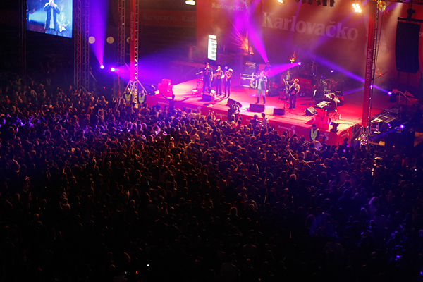 Halid Bešlić i Crvena Jabuka u Zadru (foto:Saša Čuka