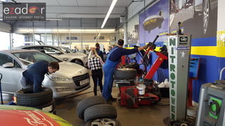 Zadrani pohrlili na izmjenu ljetnih sa zimskim gumama Zadrani pohrlili na izmjenu ljetnih sa zimskim gumama