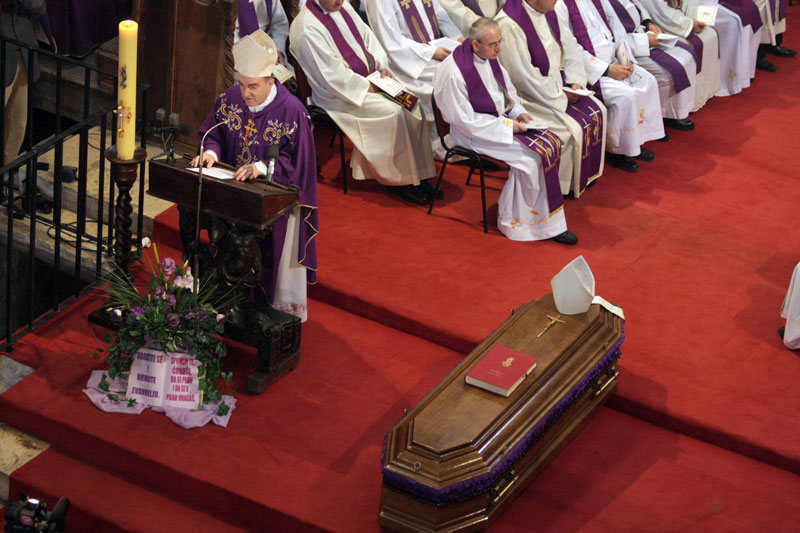 Posljednji ispraćaj nadbiskupa Marijana Oblaka