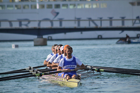Jadranov veslački dvoboj (foto:Saša Čuka) Jadranov veslački dvoboj (foto:Saša Čuka)