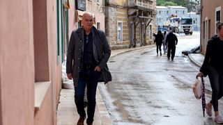 Obrovac: Poplava se polako povlači, stanovnici spašavaju stvari iz domova