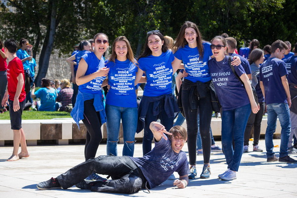 Ludijada maturanata na zadarskoj rivi 17. svibnja 2016. Foto: Bojan Bogdanić