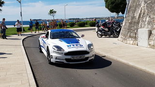 Pink Wing, jedinstvena gastro-turistička karavana luksuznih automobila gostovala je u Zadru na Pozdravu suncu. Foto: Mladen Malik