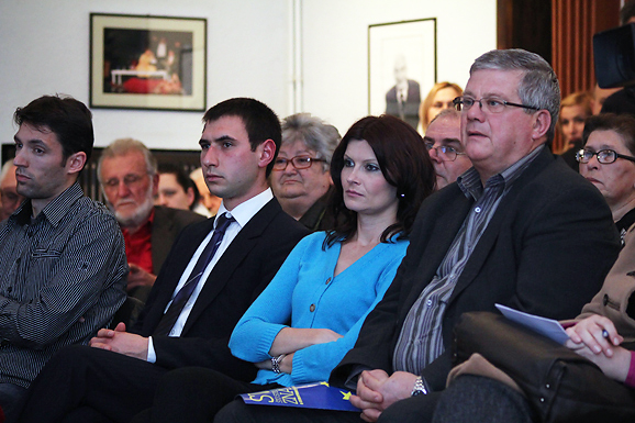 Zašto Hrvatska treba ući u EU (foto:Saša Čuka) Zašto Hrvatska treba ući u EU (foto:Saša Čuka)