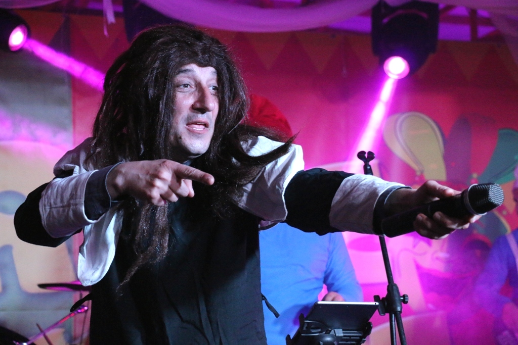 Virske maškare: Nedjelja u znaku zvijezdice Meri, Tota i Tempo Banda