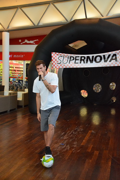 Supernova: Nogometno ludilo i izvlačenje dobitnika automobila Audi A1 Supernova: Nogometno ludilo i izvlačenje dobitnika automobila Audi A1