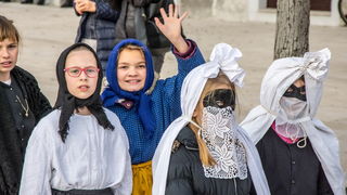 Paški zimski karneval 2017.- Maškarane skupine u karnevalskoj povorci Paški zimski karneval 2017.- Maškarane skupine u karnevalskoj povorci