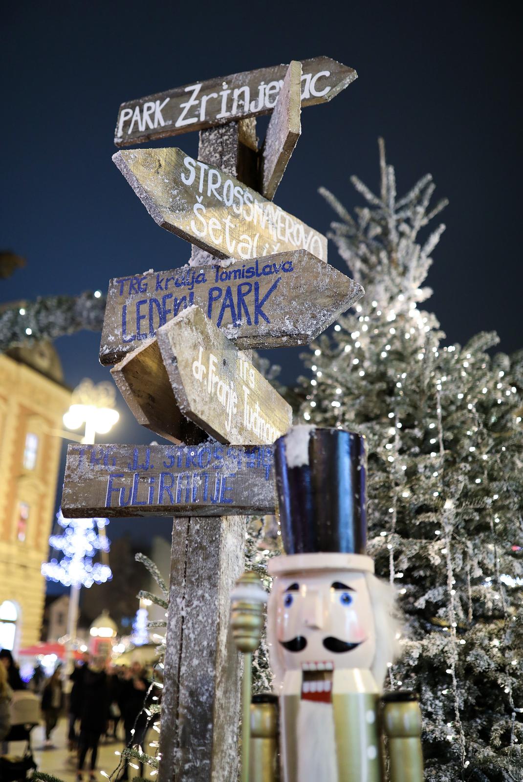 Zagrebački Advent ove godine pun je svjetla i šarenila