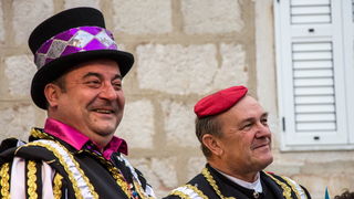 Paški zimski karneval 2017.- Maškarane skupine u karnevalskoj povorci Paški zimski karneval 2017.- Maškarane skupine u karnevalskoj povorci