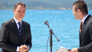 Svečanost polaganja J. Y. Costeau memorijalne ploče na Morskim orguljama