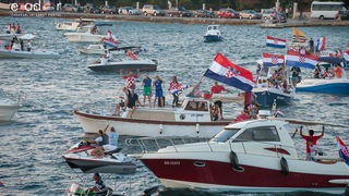 Zadar priredio čudesan doček svojim Vatrenim herojima (1)