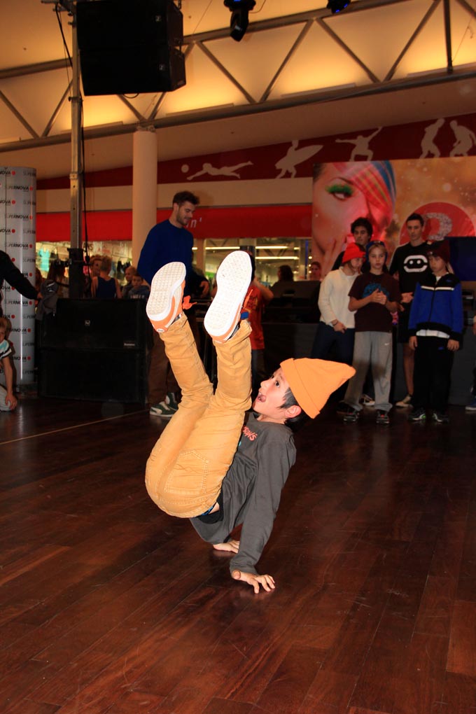 Image 685823 (auto) Image 685823 (auto)