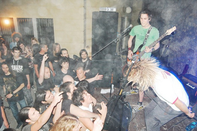 Gitarijada Za šaku metala 2012, foto: Tea Balog Gitarijada Za šaku metala 2012, foto: Tea Balog