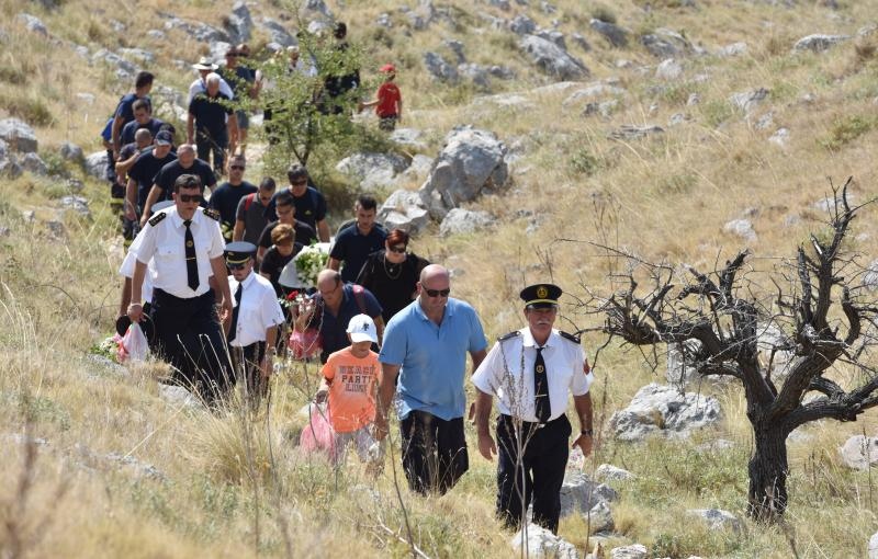 Obilježena 9. obljetnica kornatske tragedije u kojoj je život izgubilo 12 vatrogasaca. Photo: Hrvoje Jelavić/PIXSELL Obilježena 9. obljetnica kornatske tragedije u kojoj je život izgubilo 12 vatrogasaca. Photo: Hrvoje Jelavić/PIXSELL