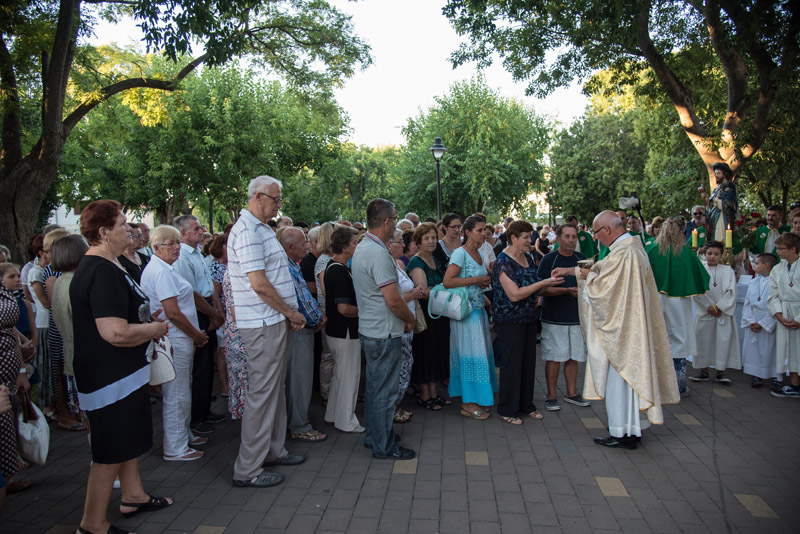 Procesija u Biogradu na blagdan sv. Roka, foto: Vinko Pešić Procesija u Biogradu na blagdan sv. Roka, foto: Vinko Pešić