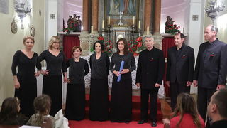 “Božićna čarolija” – koncert klapa u petrčanskoj crkvi sv. Ivana i Pavla “Božićna čarolija” – koncert klapa u petrčanskoj crkvi sv. Ivana i Pavla