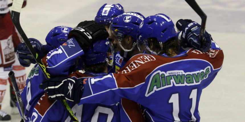 Zagreb, 091011.Ledena dvorana Doma Sportova.Hokejaska utakmica EBEL lige KHL Medvescak – EC KACNa slici: Slavlje igraca Medvescaka nakon postignutog prvog gola.Foto: Nenad Dugi / Cropix Zagreb, 091011.Ledena dvorana Doma Sportova.Hokejaska utakmica EBEL lige KHL Medvescak – EC KACNa slici: Slavlje igraca Medvescaka nakon postignutog prvog gola.Foto: Nenad Dugi / Cropix