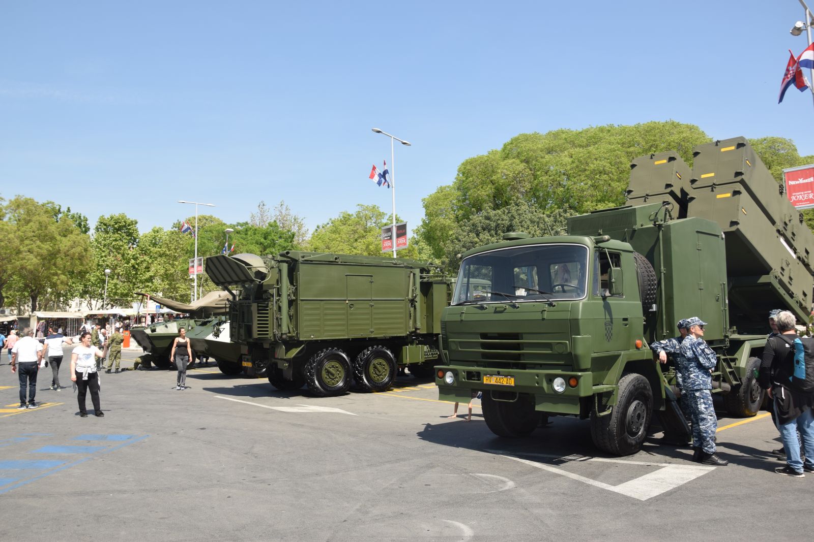 RTOP Vukovar i Kiowa Warrior na splitskoj rivi RTOP Vukovar i Kiowa Warrior na splitskoj rivi