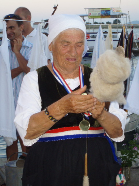 Materine uzance, Pakostabe 6.7.2008. Materine uzance, Pakostabe 6.7.2008.