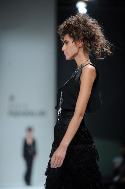 Zagreb, 290911.
Velesajam, paviljon 5.
Modne revije i poznati na Dove Fashion.hr proljece ljeto 2012. Prvi dan su izlagali kreatori Ivica Skoko, Martina Felja, AMDS by ALDUK i IK STUDIO.
Na slici: kreacije Ivica Skoko.
Foto: Srdjan Vrancic / CROPIX Zagreb, 290911.
Velesajam, paviljon 5.
Modne revije i poznati na Dove Fashion.hr proljece ljeto 2012. Prvi dan su izlagali kreatori Ivica Skoko, Martina Felja, AMDS by ALDUK i IK STUDIO.
Na slici: kreacije Ivica Skoko.
Foto: Srdjan Vrancic / CROPIX