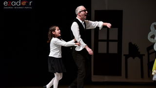 Predstava “Odgojoj” Plesne udruge Gesta u HNK Zadar