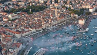 Splićani ispratili Olivera na posljednju plovidbu – fotografije iz zraka