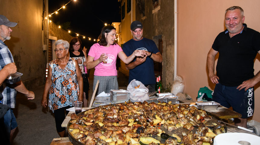 7. Vrške ćakule