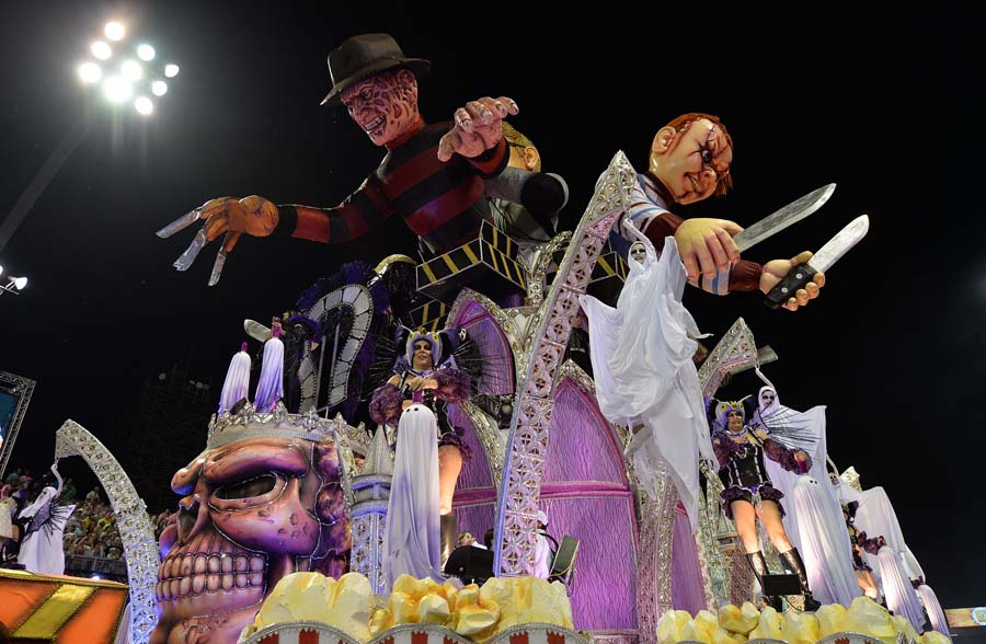 Tradicionalni karneval u Brazilu, foto: NELSON ALMEDIA Tradicionalni karneval u Brazilu, foto: NELSON ALMEDIA