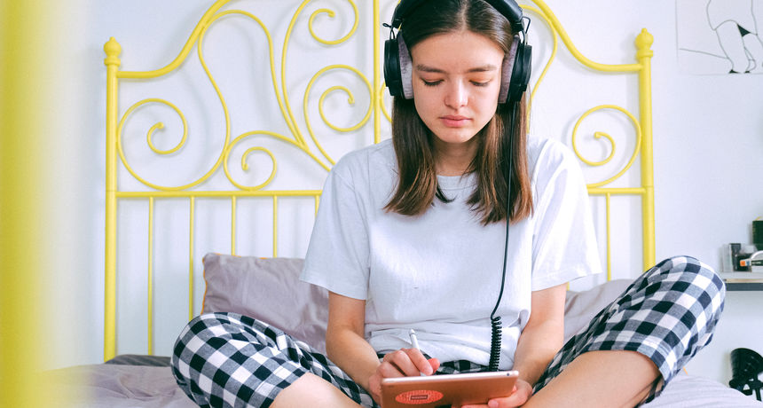 Žena, glazba, odmor, opuštanje, pisanje Žena, glazba, odmor, opuštanje, pisanje