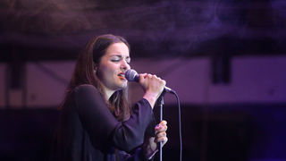 Humanitarni rođendanski koncert klape Kontrada u Arsenalu. Elena Stella. Foto: Filip Brala Humanitarni rođendanski koncert klape Kontrada u Arsenalu. Elena Stella. Foto: Filip Brala