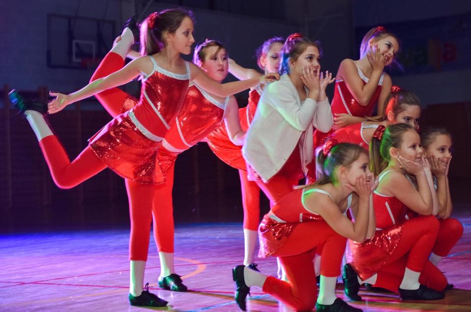 Plesna Božićna čarolija na otoku Pagu