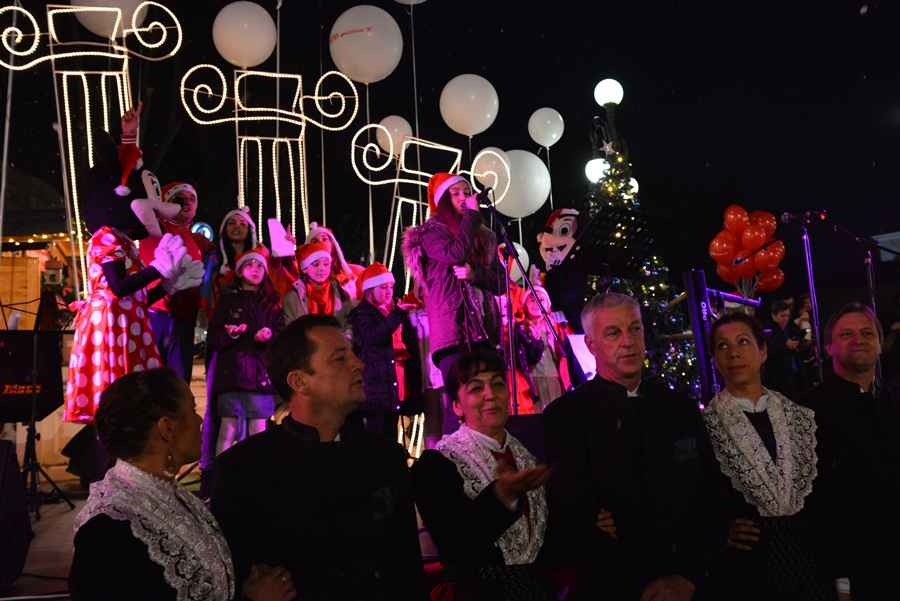 Započeo Advent u Zadru ; foto Iva Perinčić