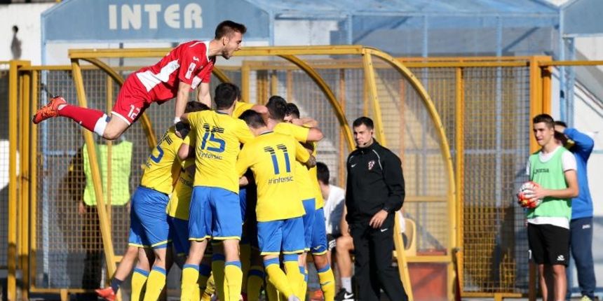 24.10.2015., SRC Zapresic, Zapresic – MAXtv 1. HNL, 14. kolo, NK Inter Zapresic – NK Istra 1961. Photo: Davor Puklavec/PIXSELL 24.10.2015., SRC Zapresic, Zapresic – MAXtv 1. HNL, 14. kolo, NK Inter Zapresic – NK Istra 1961. Photo: Davor Puklavec/PIXSELL