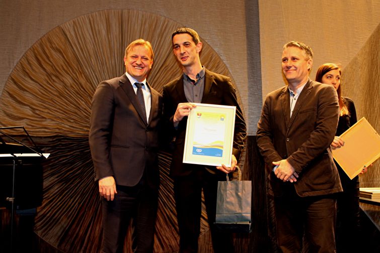 Kneževa palača: Svečana dodjela priznanja “Nasmiješeno sunce” za 2017. godinu Kneževa palača: Svečana dodjela priznanja “Nasmiješeno sunce” za 2017. godinu