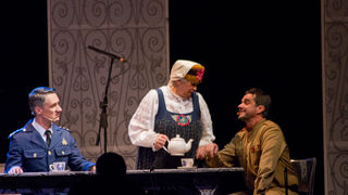 Mjuzikl “Jalta, Jalta” na Višnjiku, foto: Darko Belančić Mjuzikl “Jalta, Jalta” na Višnjiku, foto: Darko Belančić