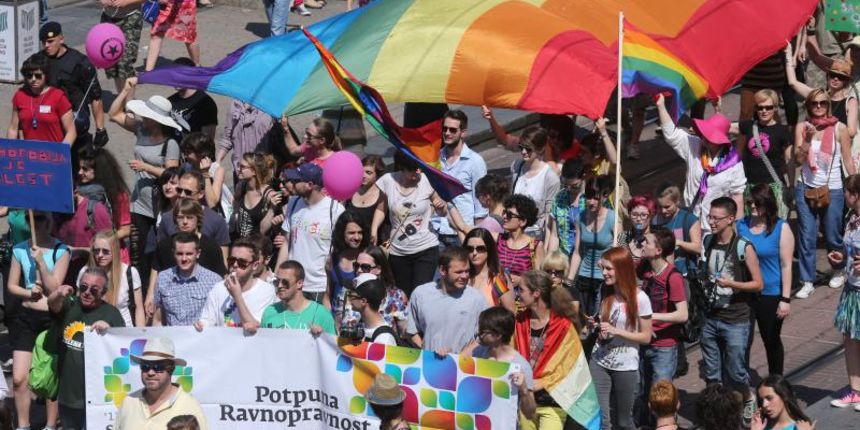 15.06.2013., Zagreb – 12. Zagreb Pride povorka, najveca dosad, prosla glavnim Trgom bana Jelacica. Photo: Robert Anic/PIXSELL 15.06.2013., Zagreb – 12. Zagreb Pride povorka, najveca dosad, prosla glavnim Trgom bana Jelacica. Photo: Robert Anic/PIXSELL