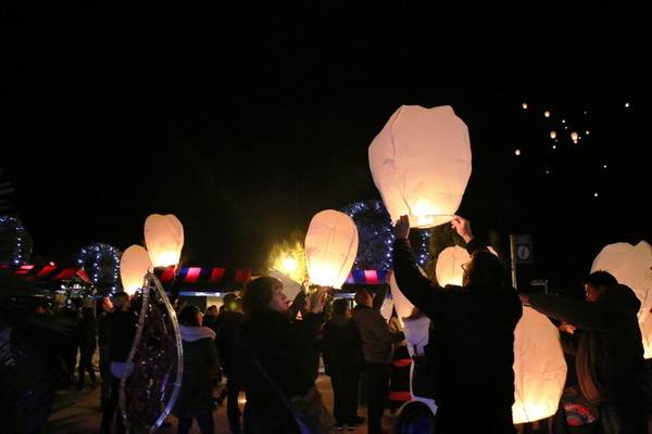 Paljenjem prve adventske svijeće i prigodnim zabavnim programom započela manifestacija Advent na otoku Viru