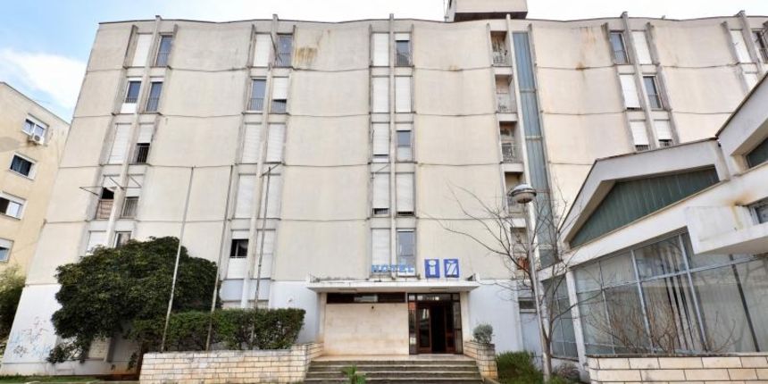 Zatvara se hotel Iž, foto: Dino Stanin/PIXSELL Zatvara se hotel Iž, foto: Dino Stanin/PIXSELL